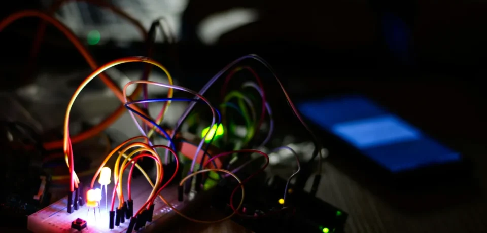 victor-aznabaev-pjTU9Edzc1g-unsplash